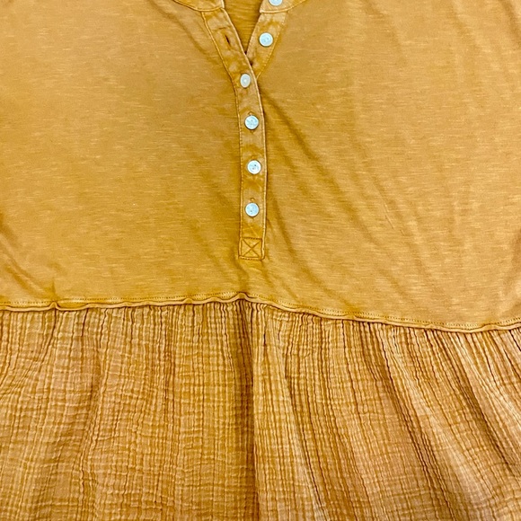 NWOT Wonderly Top - Picture 3 of 3